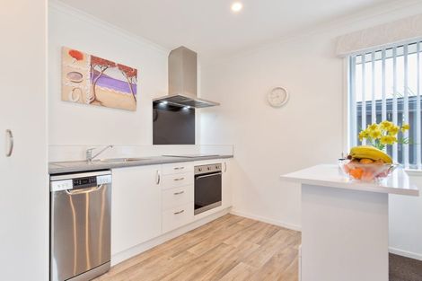 Photo of property in 4 Lance Way, Papamoa, 3118