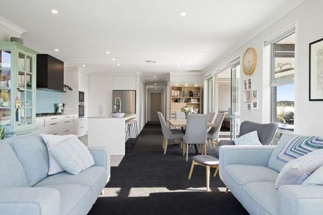 Photo of property in 120 Lisle Farm Drive, Pukekohe, 2120