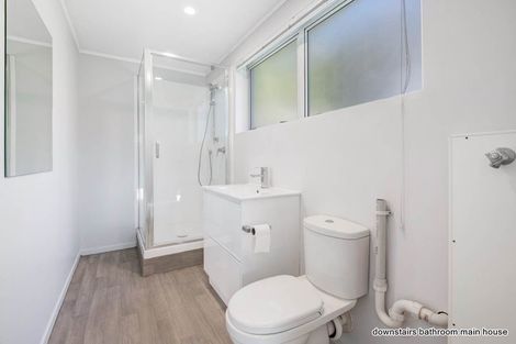 Photo of property in 22 Glenelg Road, Red Beach, 0932