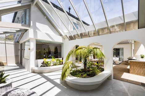 Photo of property in 93 Carlton Mill Road, Merivale, Christchurch, 8014