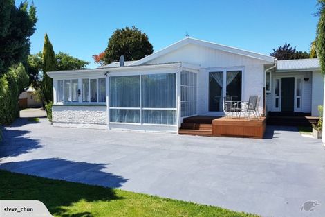 Photo of property in 8 Risby Place, Burnside, Christchurch, 8053