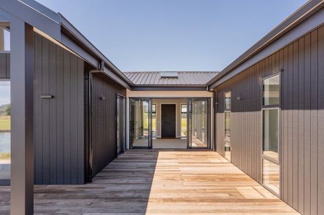 Photo of property in 17 Kahu Crescent, Whitianga, 3510