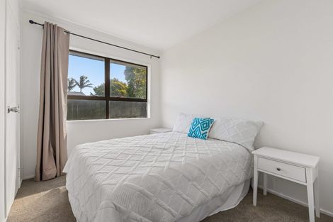 Photo of property in 1/22 Gibbons Road, Weymouth, Auckland, 2103