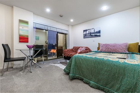 Photo of property in The Silo Apartments, 9g/23 Emily Place, Auckland Central, Auckland, 1010