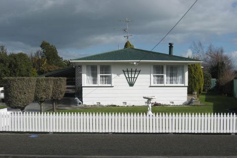 Photo of property in 27 Kent Street, Carterton, 5713