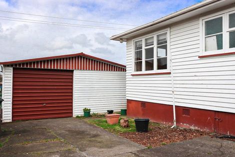 Photo of property in 11 Stanley Street, Dannevirke, 4930