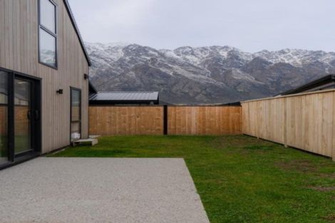 Photo of property in 43 Barn Road, Jacks Point, 9371