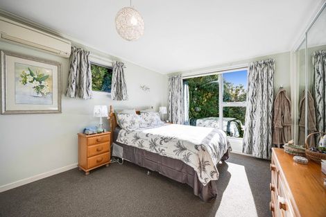 Photo of property in 1135 Scenic Drive North, Swanson, Auckland, 0816