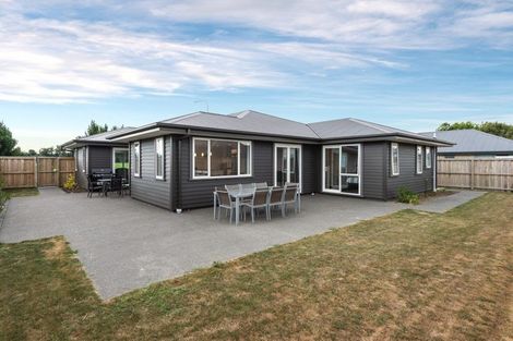 Photo of property in 67 Kippenberger Avenue, Rangiora, 7400