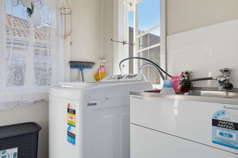 Photo of property in 8 York Street, Glenholme, Rotorua, 3010