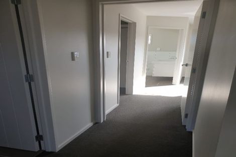 Photo of property in 18/45a Swanson Road, Henderson, Auckland, 0610