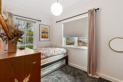 Photo of property in 236 Godley Road, Titirangi, Auckland, 0604