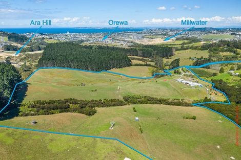 Photo of property in 53b Russell Road, Wainui, Silverdale, 0992