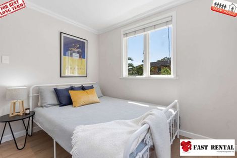 Photo of property in 2/612 East Coast Road, Pinehill, Auckland, 0630