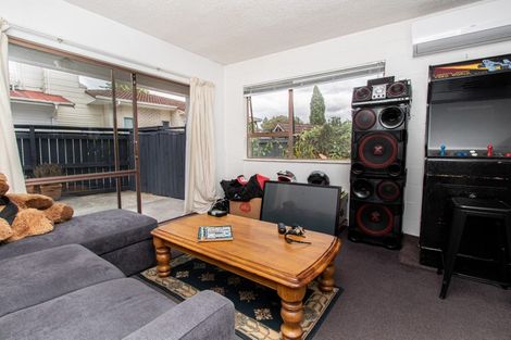 Photo of property in 5/14 Thornton Road, Cambridge, 3434