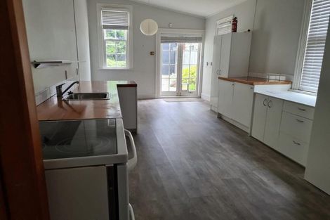 Photo of property in 14 Elizabeth Street, Mount Victoria, Wellington, 6011