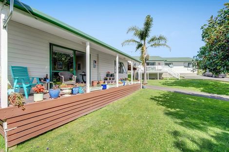 Photo of property in 68 Matija Place, Red Beach, 0932