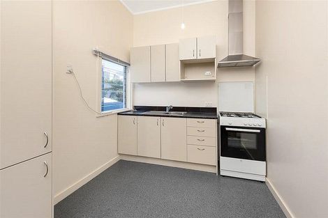 Photo of property in 4a/8 Howard Street, Mount Cook, Wellington, 6021