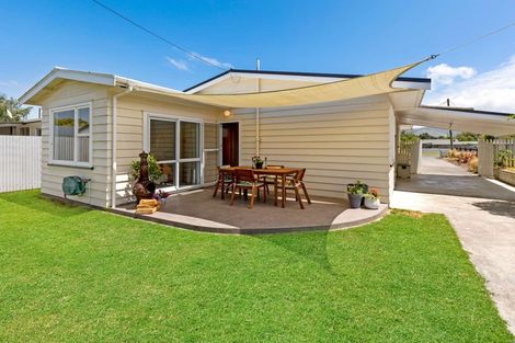 Photo of property in 11 Augustus Street, Carterton, 5713