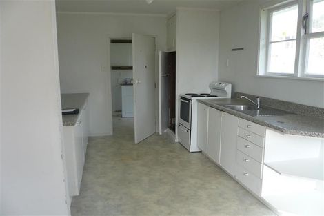 Photo of property in 8 Nutsey Avenue, Northcote, Auckland, 0627