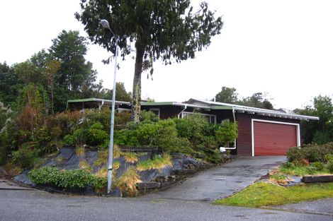 Photo of property in 66 Korua Street, Moana, 7872