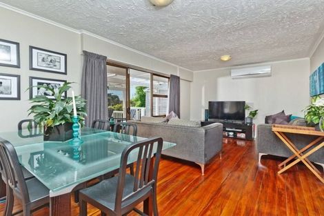 Photo of property in 20 Alexander Avenue, Torbay, Auckland, 0630