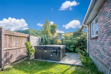 Photo of property in 289 Waikawa Road, Waikawa, Picton, 7220