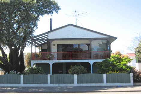Photo of property in 71 Esplanade, Kaiti, Gisborne, 4010