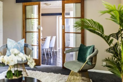 Photo of property in 3 Tamariki Avenue, Kelston, Auckland, 0602