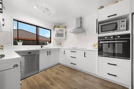 Photo of property in 18a Sunnyside Crescent, Papatoetoe, Auckland, 2025