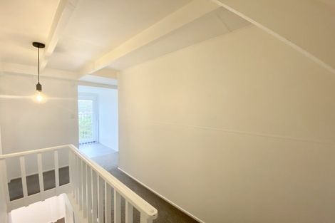 Photo of property in 1/47 Valley View Road, Glenfield, Auckland, 0629