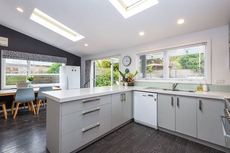 Photo of property in 84 Tennyson Street, Sydenham, Christchurch, 8023