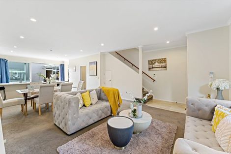 Photo of property in 13 Hakawai Avenue, Takanini, 2112