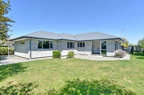Photo of property in 4 Hurst Place, Parklands, Christchurch, 8083