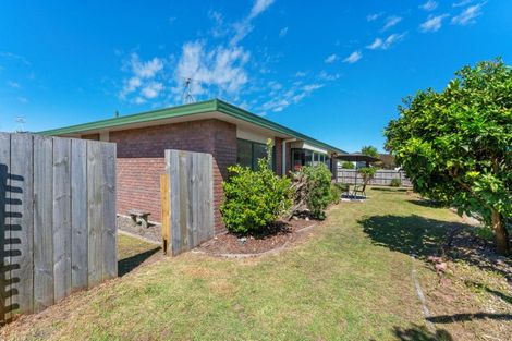 Photo of property in 63 Kane Road, Papamoa Beach, Papamoa, 3118