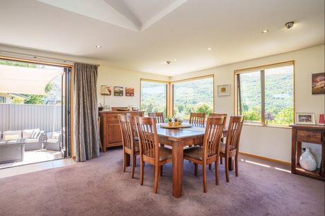 Photo of property in 22 Hood Crescent, Arrowtown, 9302