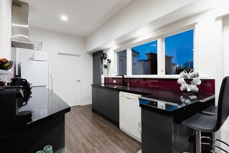 Photo of property in 33 Oakland Street, Andersons Bay, Dunedin, 9013