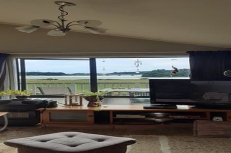 Photo of property in 97b Te Mahoe Road, Mokau, 4376