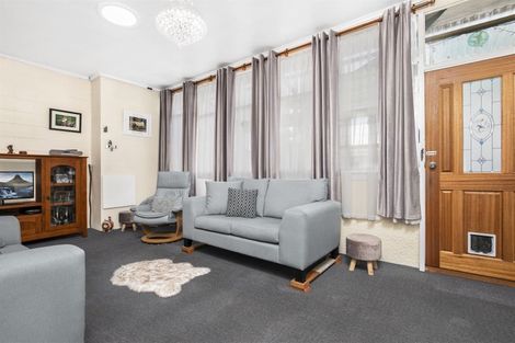 Photo of property in The Stables, 5/9 August Place, Greenlane, Auckland, 1061