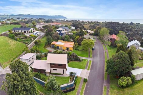 Photo of property in 23 Pohutukawa Drive, Athenree, Katikati, 3177