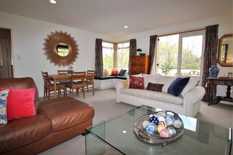 Photo of property in 2 Hazlett Street, Clyde, 9330