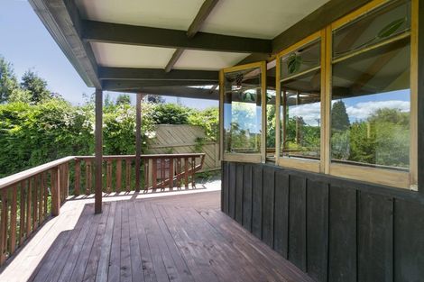 Photo of property in 33 Ingle Avenue, Waipahihi, Taupo, 3330