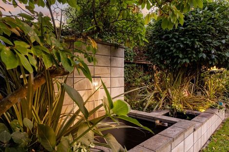 Photo of property in 2/52 Crofton Road, Harewood, Christchurch, 8051