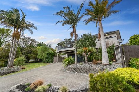 Photo of property in 1/884 Beach Road, Waiake, Auckland, 0630