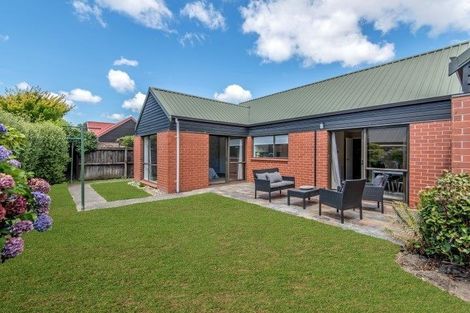 Photo of property in 4 Glenburn Place, Avonhead, Christchurch, 8042