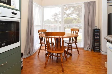 Photo of property in 21 John Gray Street, Papakura, 2110