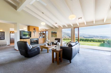 Photo of property in 138 Hall Road, Bannockburn, Cromwell, 9384