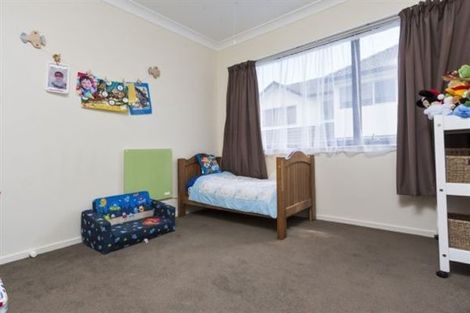 Photo of property in 1/19 Simmental Crescent, Somerville, Auckland, 2014
