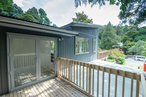 Photo of property in 37 Western Road, Laingholm, Auckland, 0604