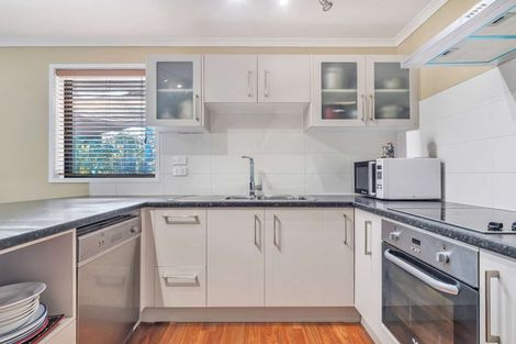 Photo of property in 45b Springs Road, Parakai, 0830